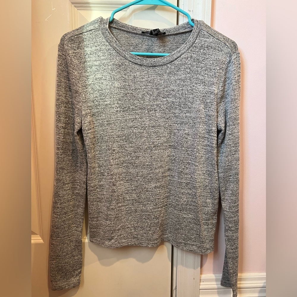 Soft heather gray long-sleeve shirt